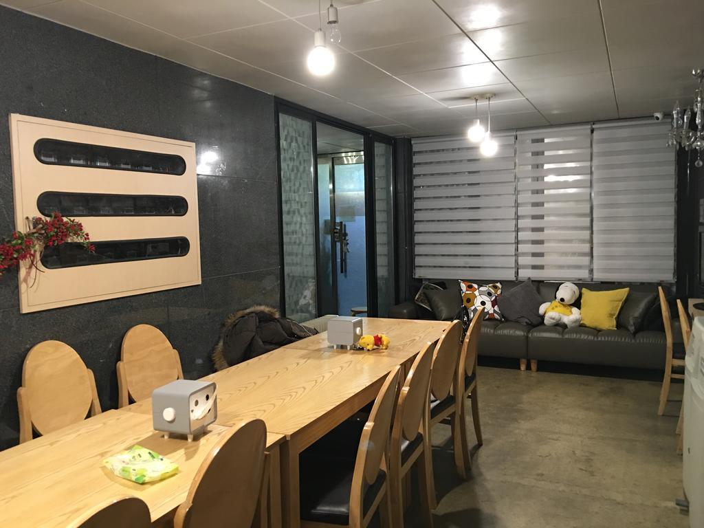 Hongdae Pencil Guesthouse Seoul Exterior photo