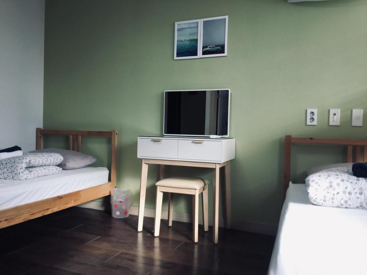 Hongdae Pencil Guesthouse Seoul Exterior photo